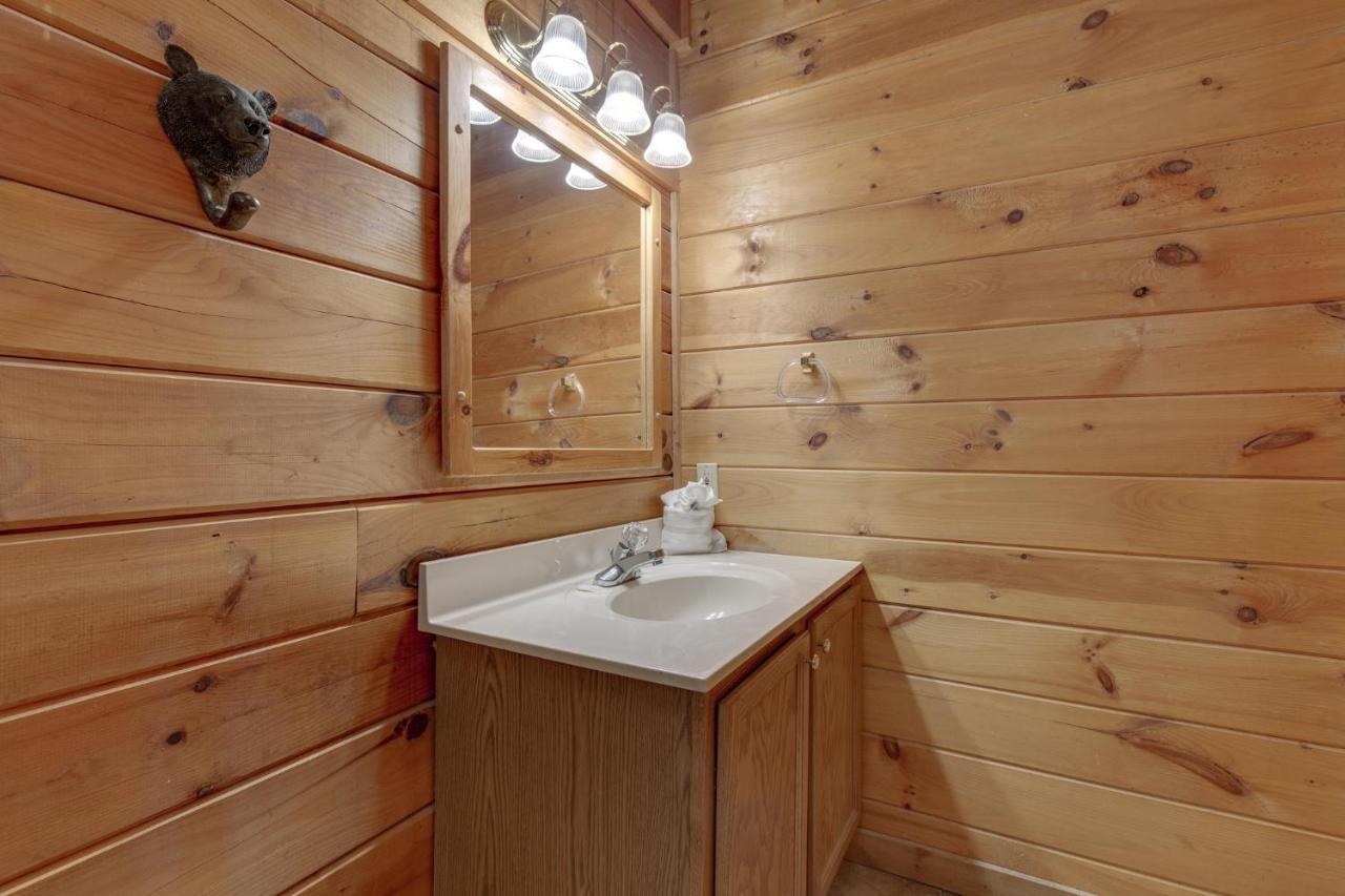 Wildwood Cove, 2 Bedrooms, Fireplace, Wifi, Jetted Tub, Hot Tub, Sleeps 6 セバービル エクステリア 写真